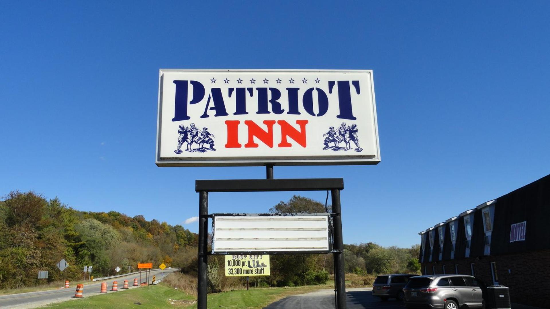 Patriot Inn Spencer Exterior photo
